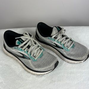 Brooks Glycerin 18 teal gray running sneakers size 6.5
